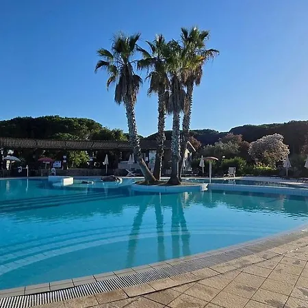 I Villini Natural Country Club شقة *